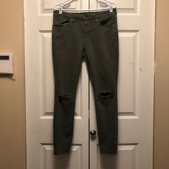 Universal Thread Juniors Destroyed Skinny Jeans - Picture 1 of 8